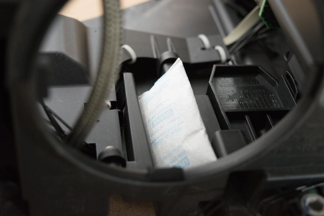 Silica Gel Moisture Packs - Image 5
