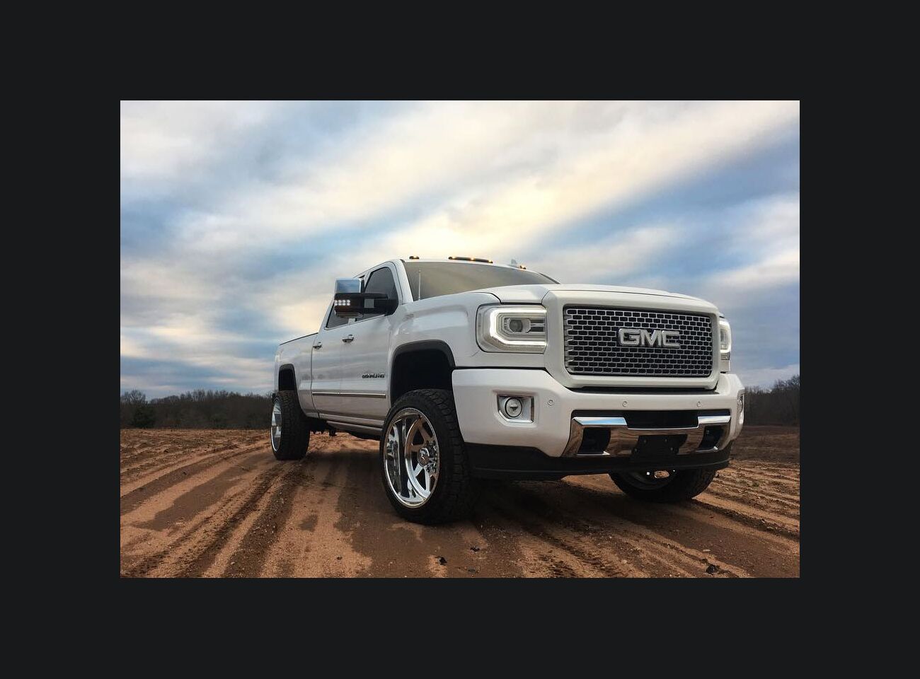 Clear Headlight Reflectors: GMC Sierra 1500 (16-18) - Image 3